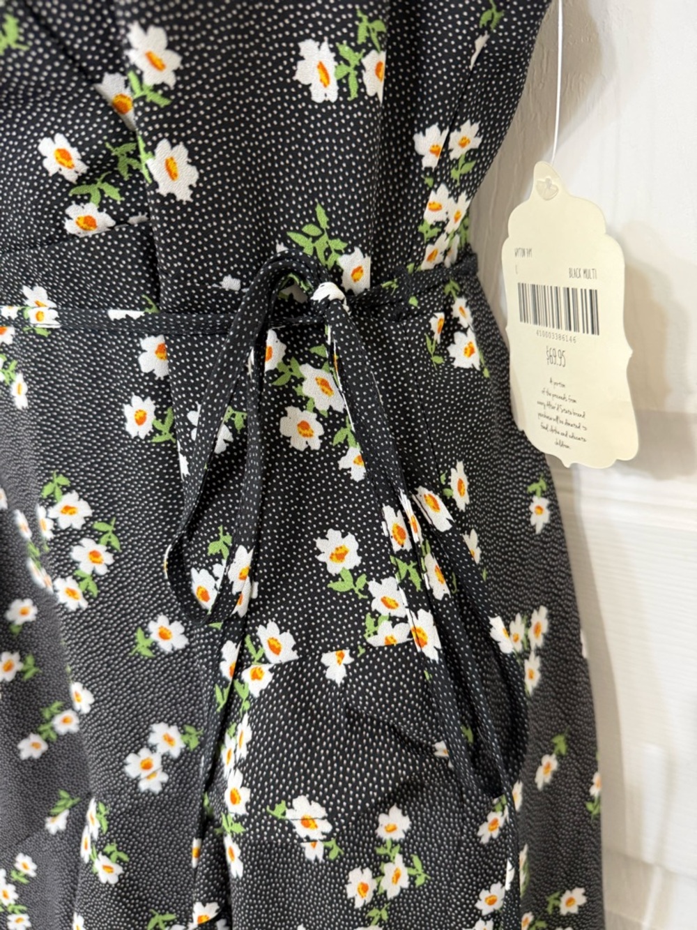 NWT Altar’d State Black Daisy Floral Ruffle Mini Dress Tie Waist Size Large - Picture 11 of 16